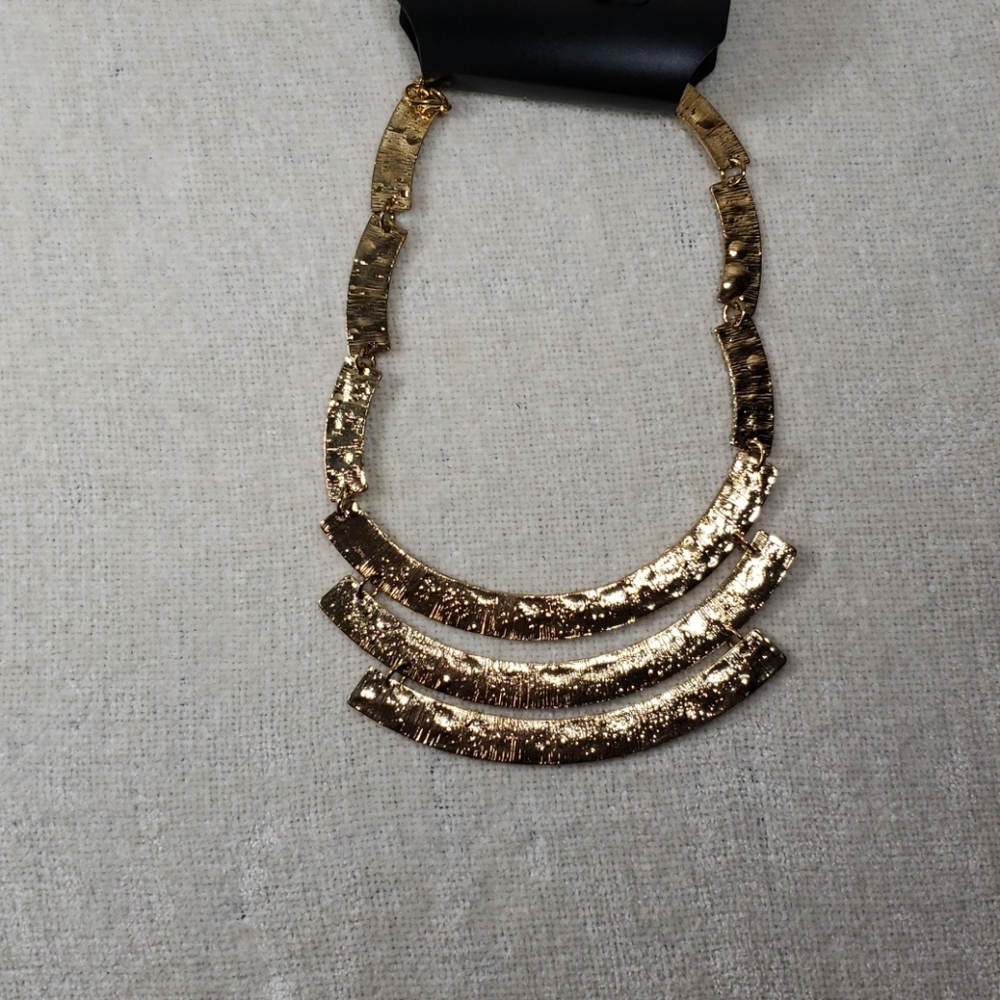 Edge Gold Stack